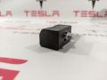 1008864-00-C Отбойник крышки багажника Tesla Model S 2012г. - фото №2