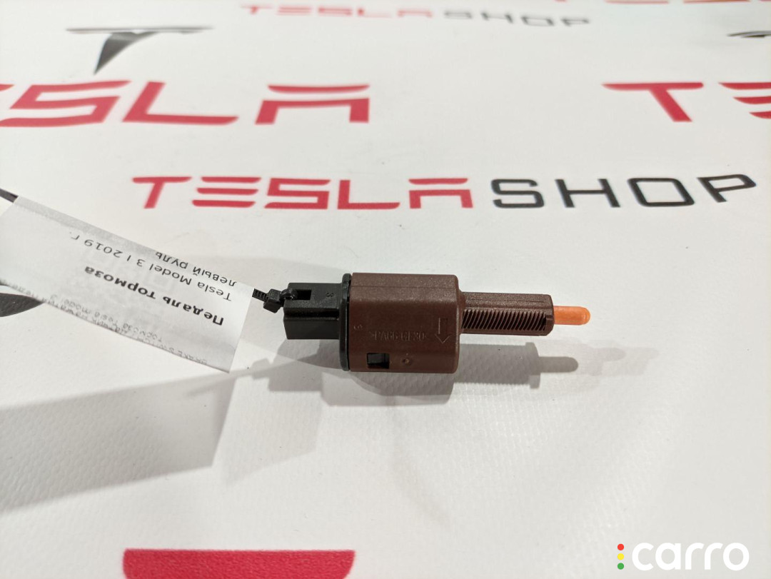 1044681-00-B датчик педали тормоза (лягушка) Tesla Model 3 2019г. - фото №1