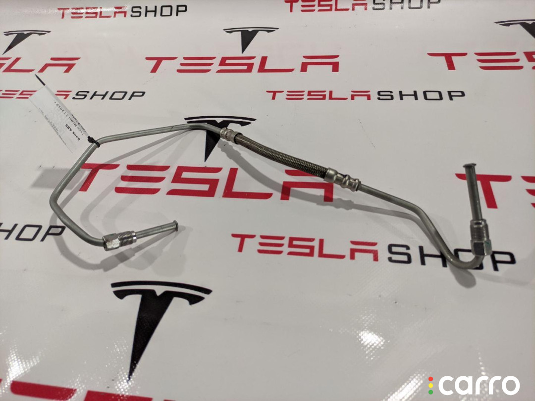 1044746-00-A трубка тормозная Tesla Model 3 2019г. - фото №1
