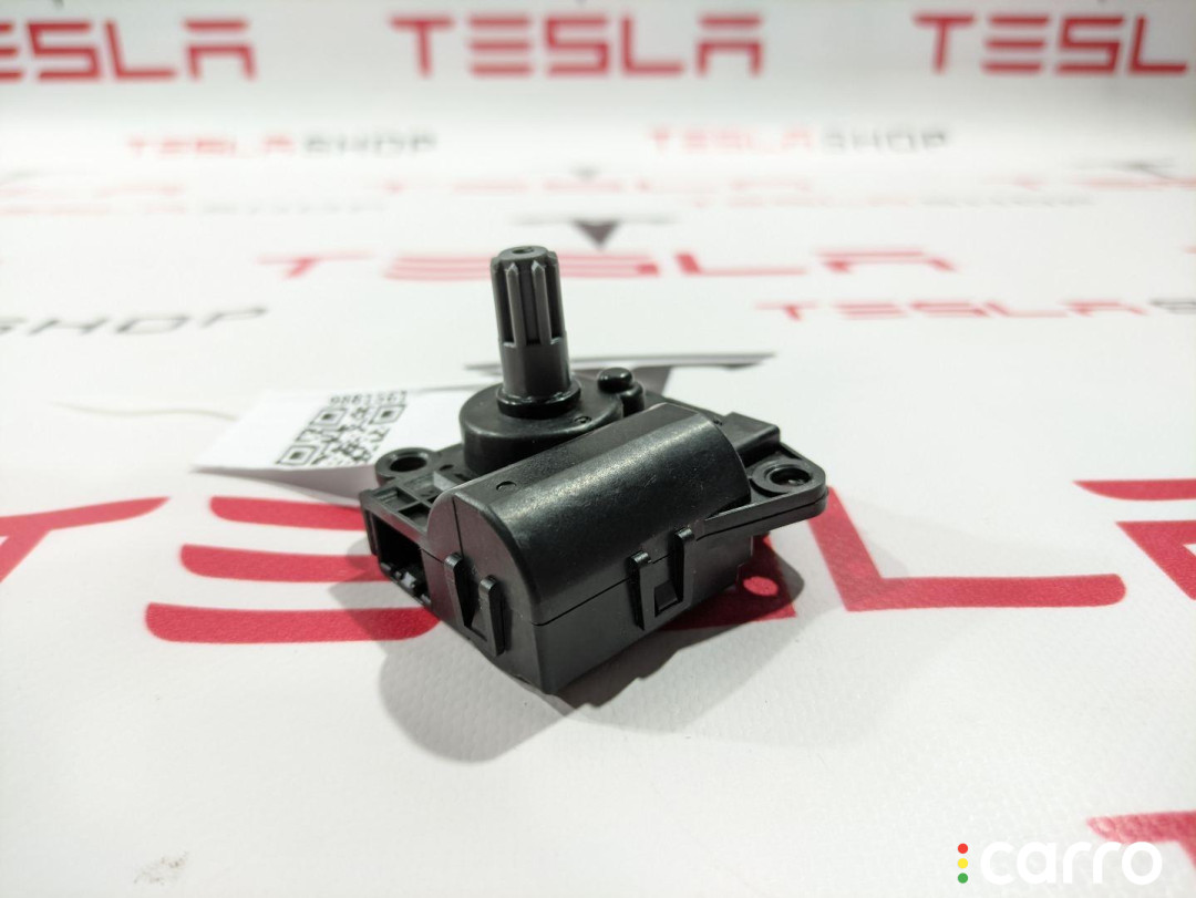 1099999-00-H, T92882B12 Моторчик заслонки печки Tesla Model 3 2019г. - фото №2