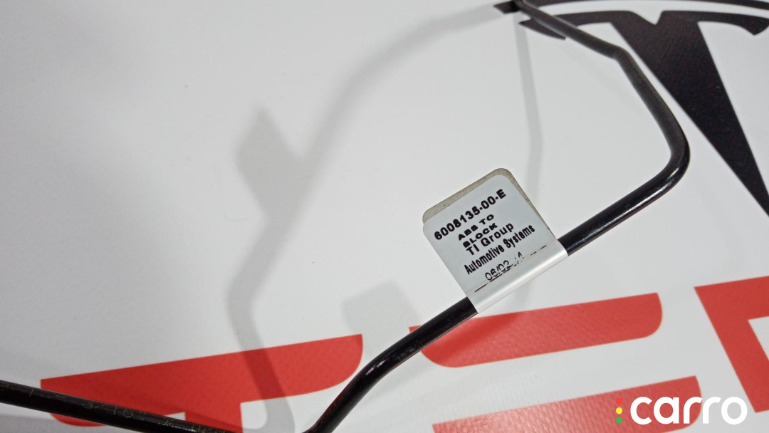 6008135-00-E трубка тормозная Tesla Model S 2014г. - фото №2