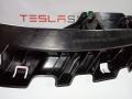 1453376-00-A, 1453378-00-A крепление фары (кронштейн фары) правой Tesla Model 3 2019г. - фото №3