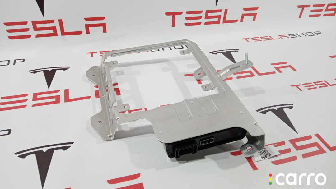 1007512-00-A, 1007512-00-B, 1013496-00-F блок управления крышей / люком Tesla Model S 2014г. - фото №3