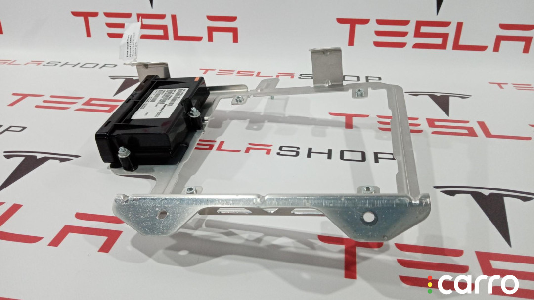 1007512-00-A, 1007512-00-B, 1013496-00-F блок управления крышей / люком Tesla Model S 2014г. - фото №4