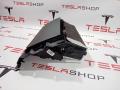 1002295-00-E, 1003327-08-I Бардачок Tesla Model S 2016г. - фото №4