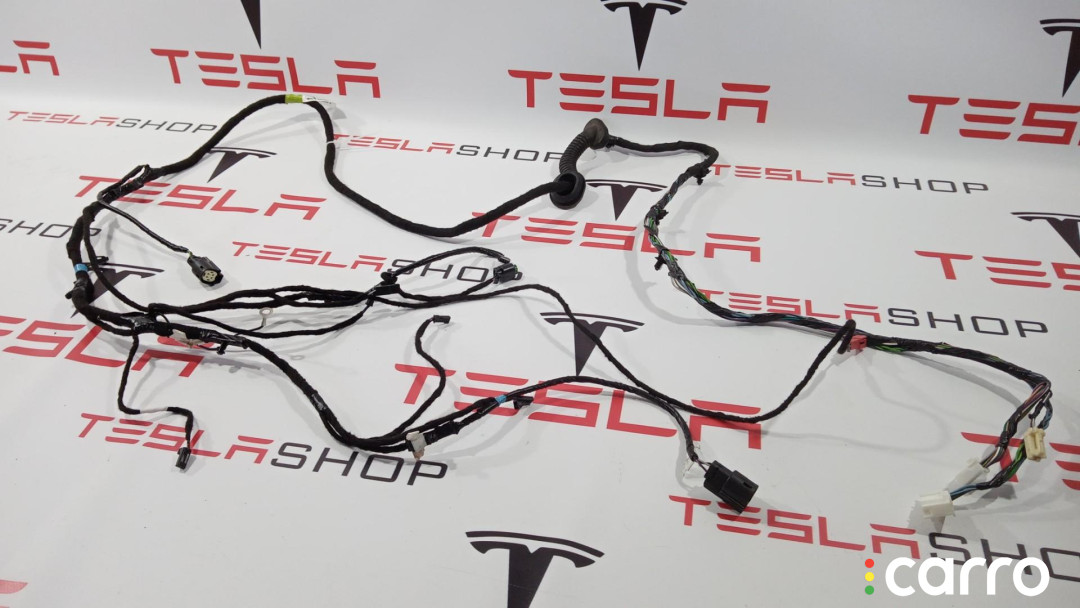 1004428-91-P, 1004428-01-R Проводка крышки багажника Tesla Model S 2016г. - фото №1