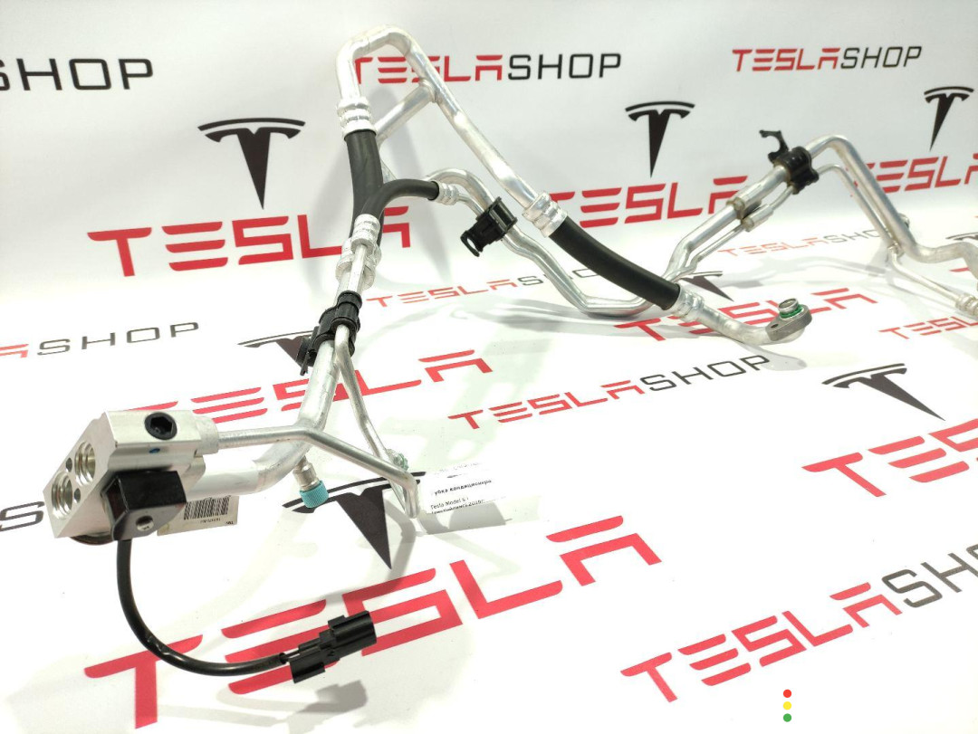 1031670-98-I, 6008481-00-A Трубка кондиционера Tesla Model S 2016г. - фото №4