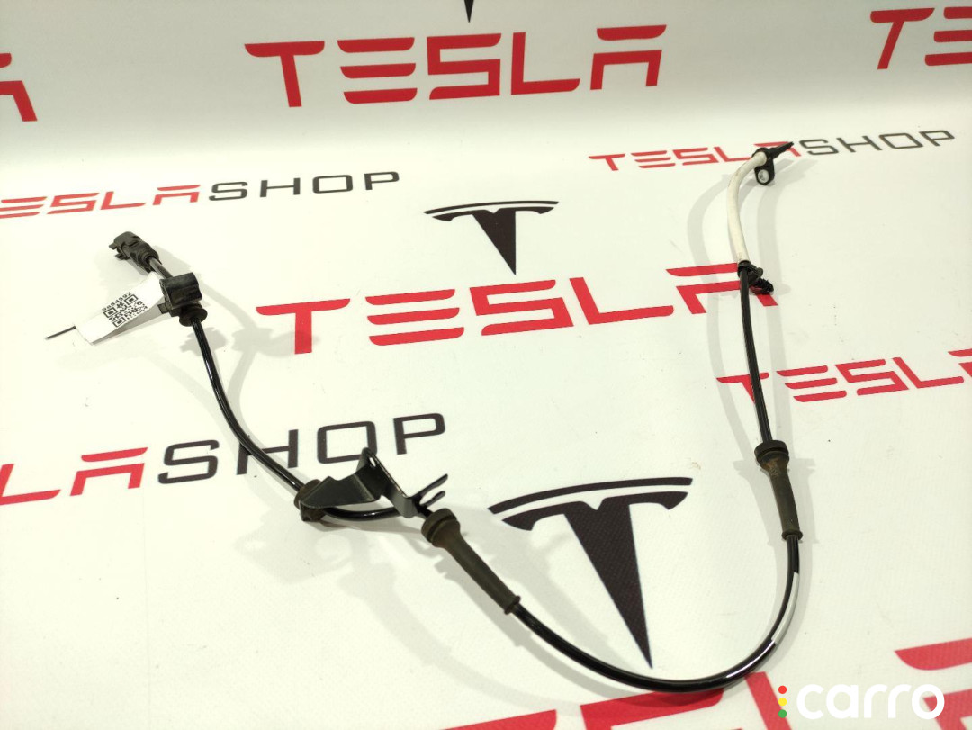 103779400B, 6134323 Датчик ABS левый Tesla Model S 2016г. - фото №1