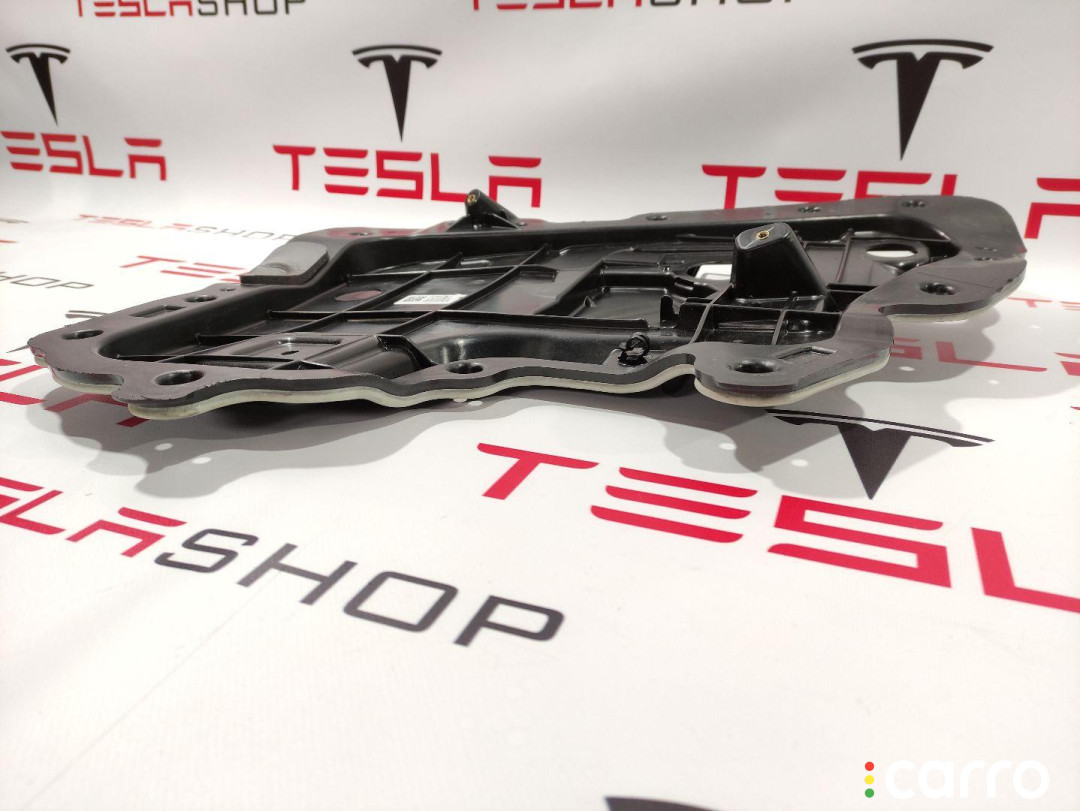 1096623-99-H Накладка двери внутренняя задняя правая Tesla Model 3 2020г. - фото №3