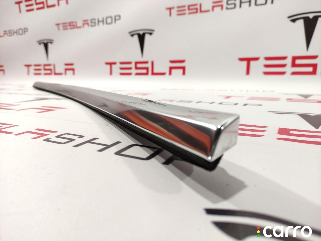 1080684-50-E молдинг двери передней правой Tesla Model 3 2020г. - фото №3