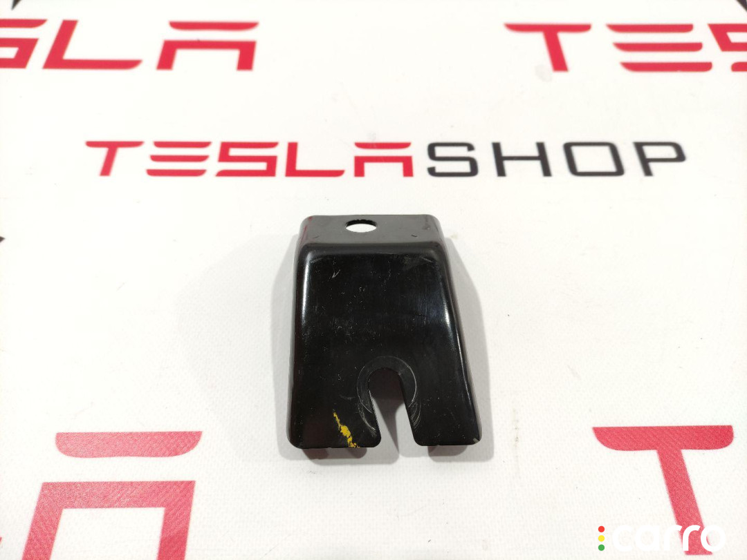 1044531-00-B, 104452100B кронштейн двигателя передний Tesla Model Y 2020г. - фото №1