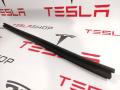 1038406-00-A уплотнитель передний правый Tesla Model S 2016г. - фото №3