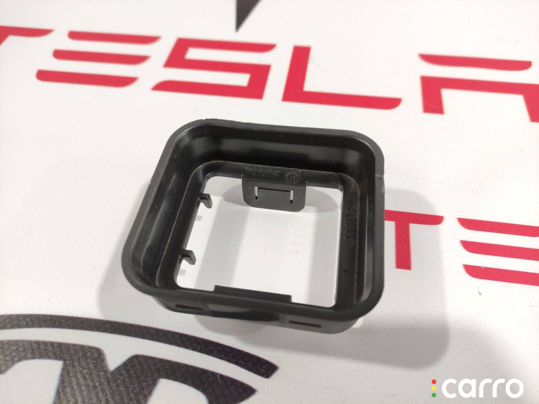 1007566-00-C воздуховод Tesla Model X 2016г. - фото №1