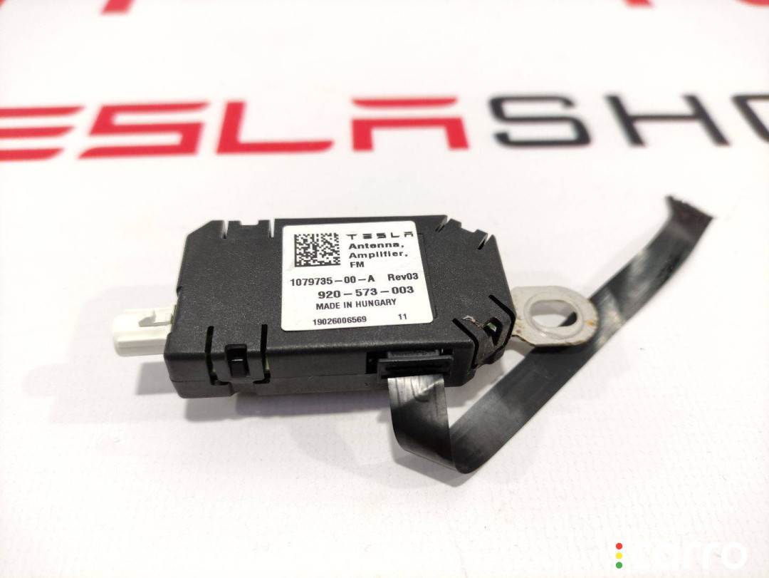 1079735-00-A усилитель антенны Tesla Model 3 2020г. - фото №1