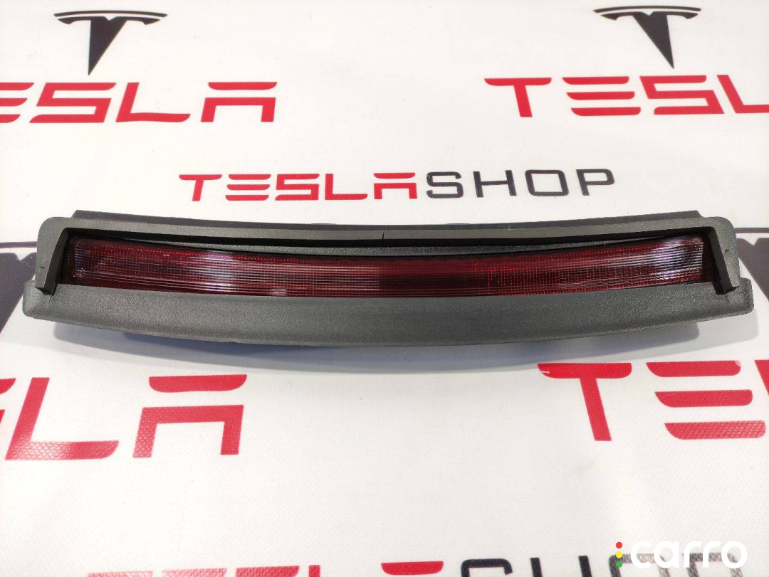 1077405-00-F стоп-сигнал Tesla Model 3 2020г. - фото №1