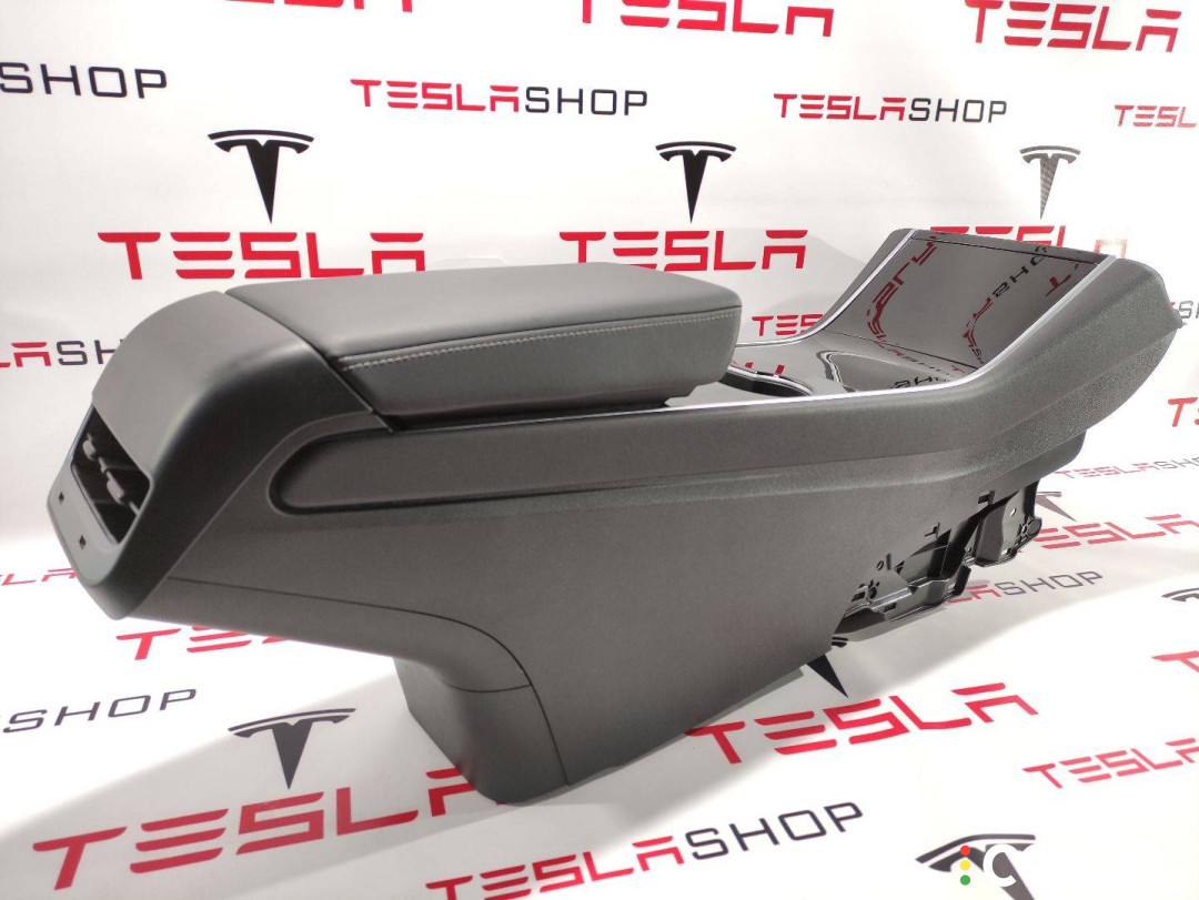 1137427-00-D Центральная консоль Tesla Model 3 2020г. - фото №1