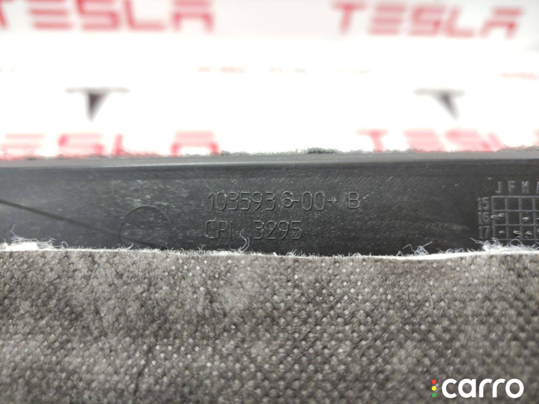 1035936-00-B Накладка центральной консоли Tesla Model X 2017г. - фото №2