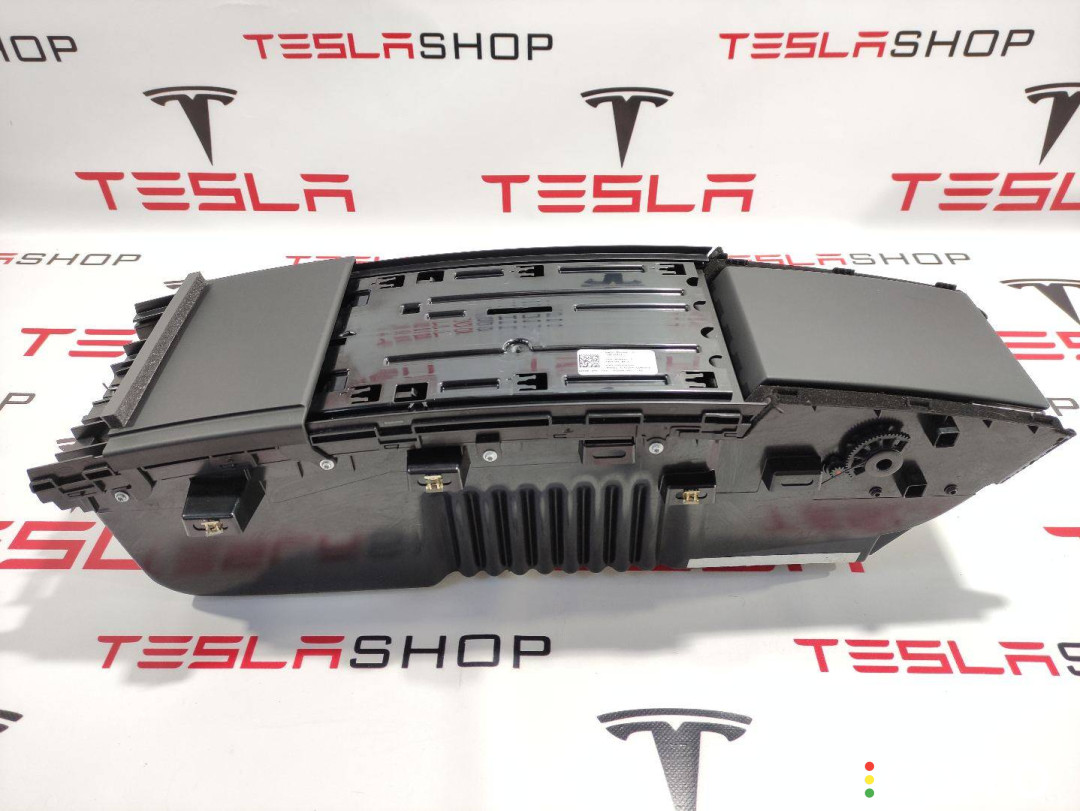 1055149-00-G Центральная консоль Tesla Model X 2017г. - фото №1