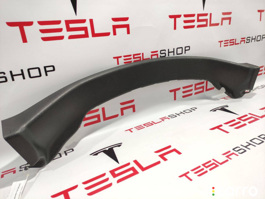 1132812-00-A Накладка крышки багажника Tesla Model 3 2020г. - фото №4