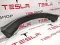 1132812-00-A Накладка крышки багажника Tesla Model 3 2020г. - фото №4