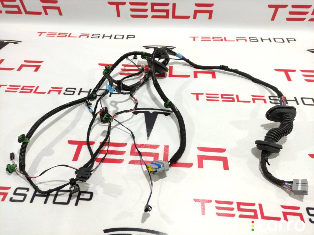 1004425-00-V Электропроводка двери Tesla Model S - фото №1