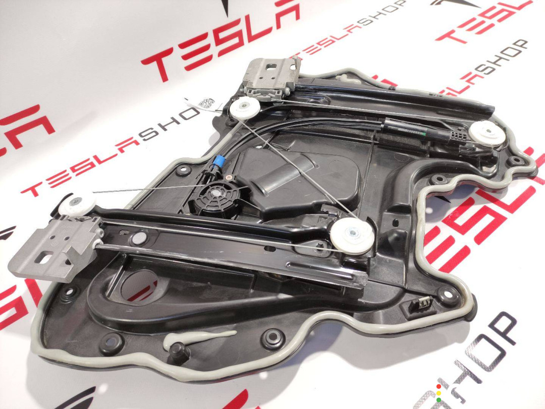 1096623-00-K, 1096623-99-H, 109662399J стеклоподъемник задний правый Tesla Model 3 2020г. - фото №3