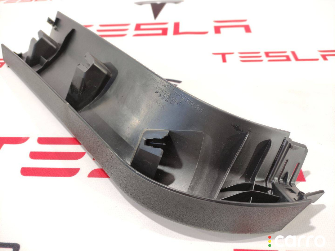 1009254-00-G Накладка крышки багажника Tesla Model S 2015г. - фото №4