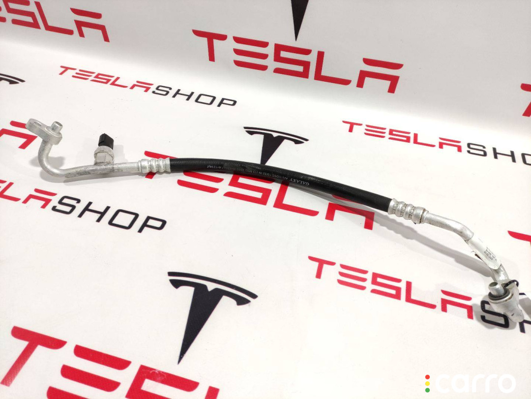 1092158-00-F Трубка кондиционера Tesla Model 3 2019г. - фото №1