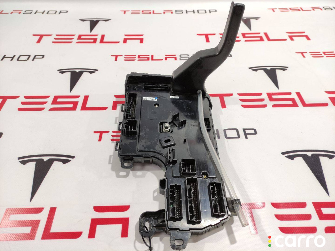 1078673-90-H, 1078673-90-K, 1461512-00-B блок управления BCM (бортовой сети) Tesla Model 3 2019г. - фото №1