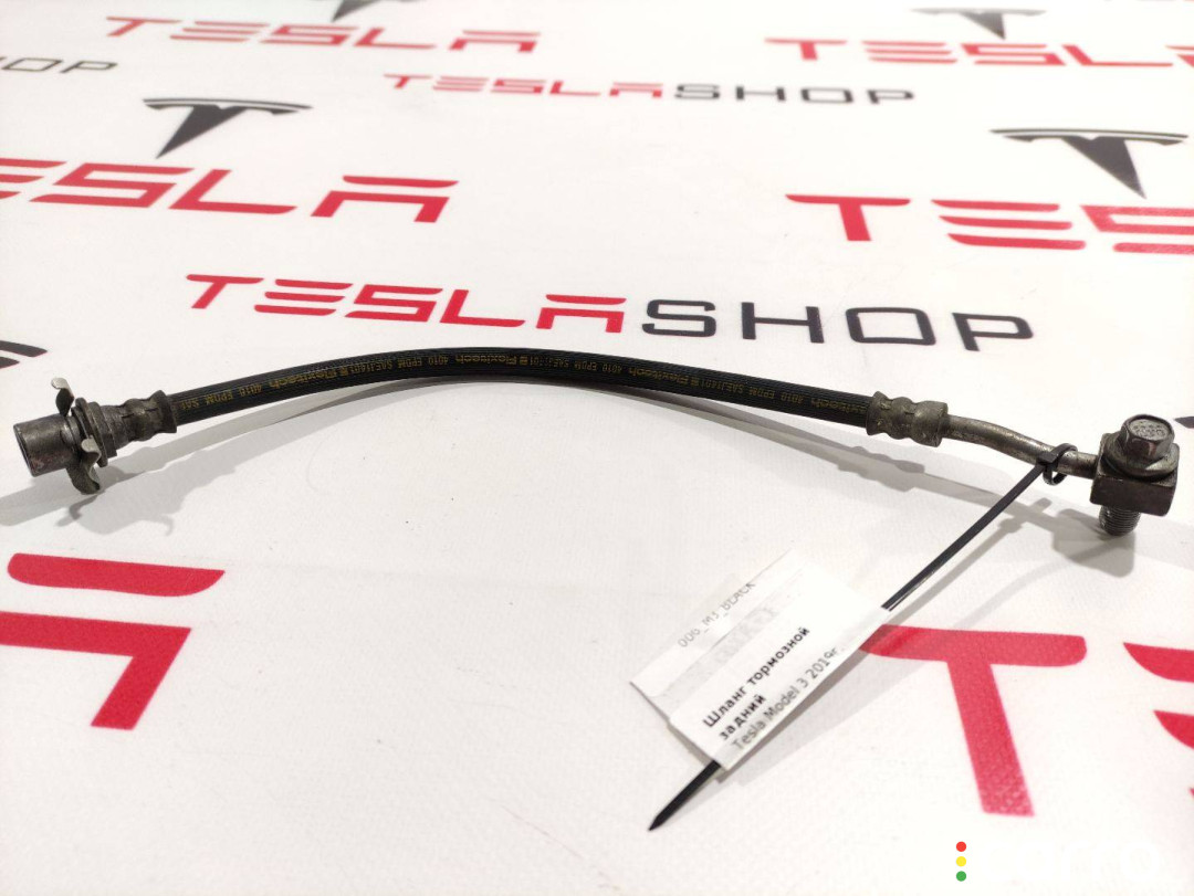 1044731-00-D Шланг тормозной заднего Tesla Model 3 2019г. - фото №1
