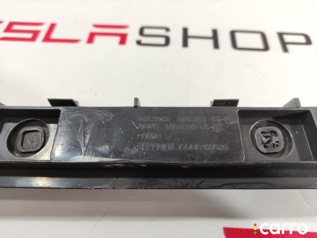 1083989-00-I крепление бампера заднего правый Tesla Model 3 2019г. - фото №2