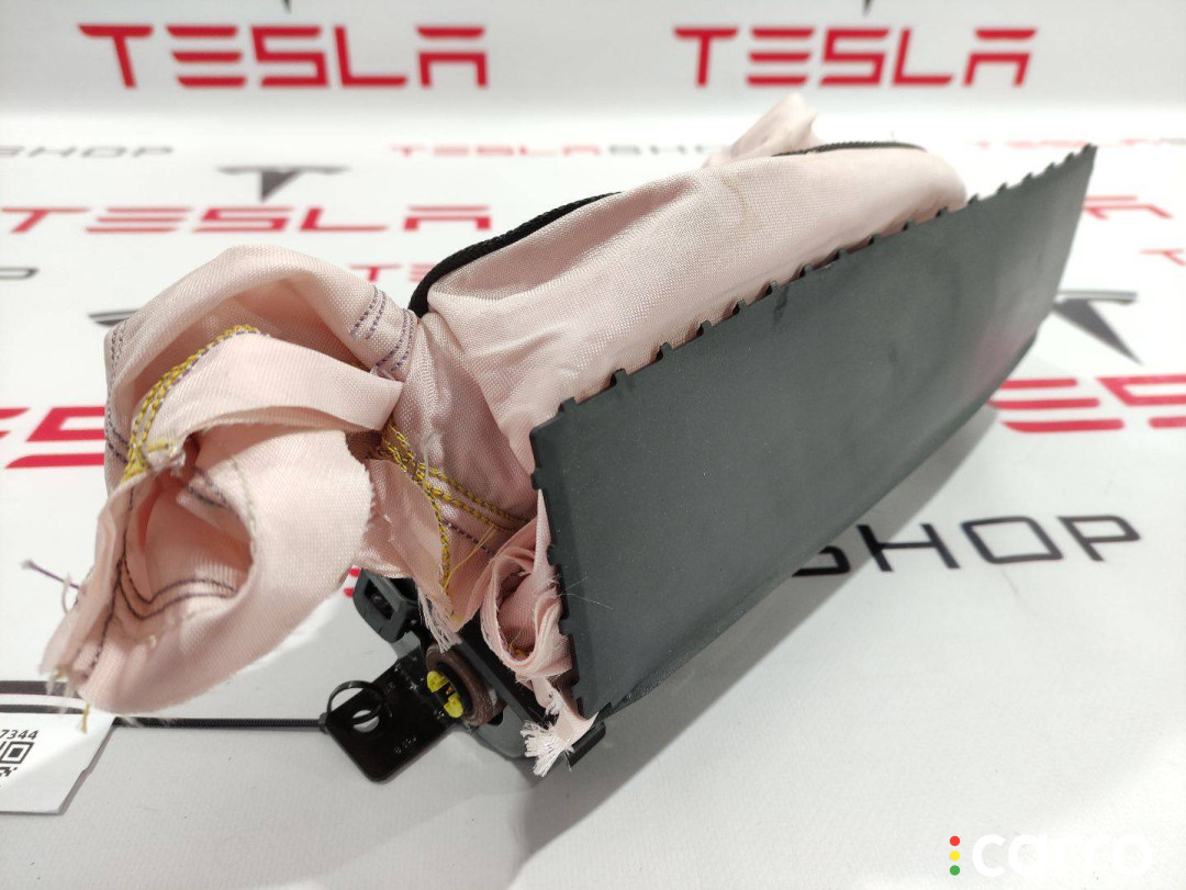 1005259-00-F Подушка безопасности коленная Tesla Model S 2015г. - фото №1