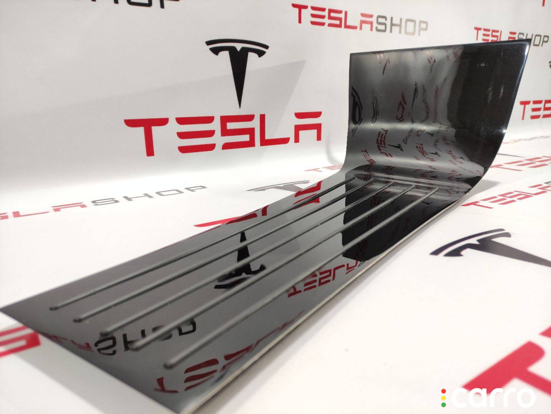 1023170-02-C декоративная накладка центральной консоли Tesla Model S 2015г. - фото №2