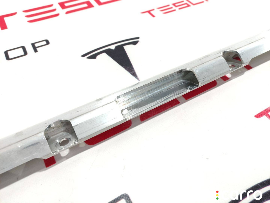 1009826-00-A, 1018859-00-A Усилитель подрамника Tesla Model S 2015г. - фото №2