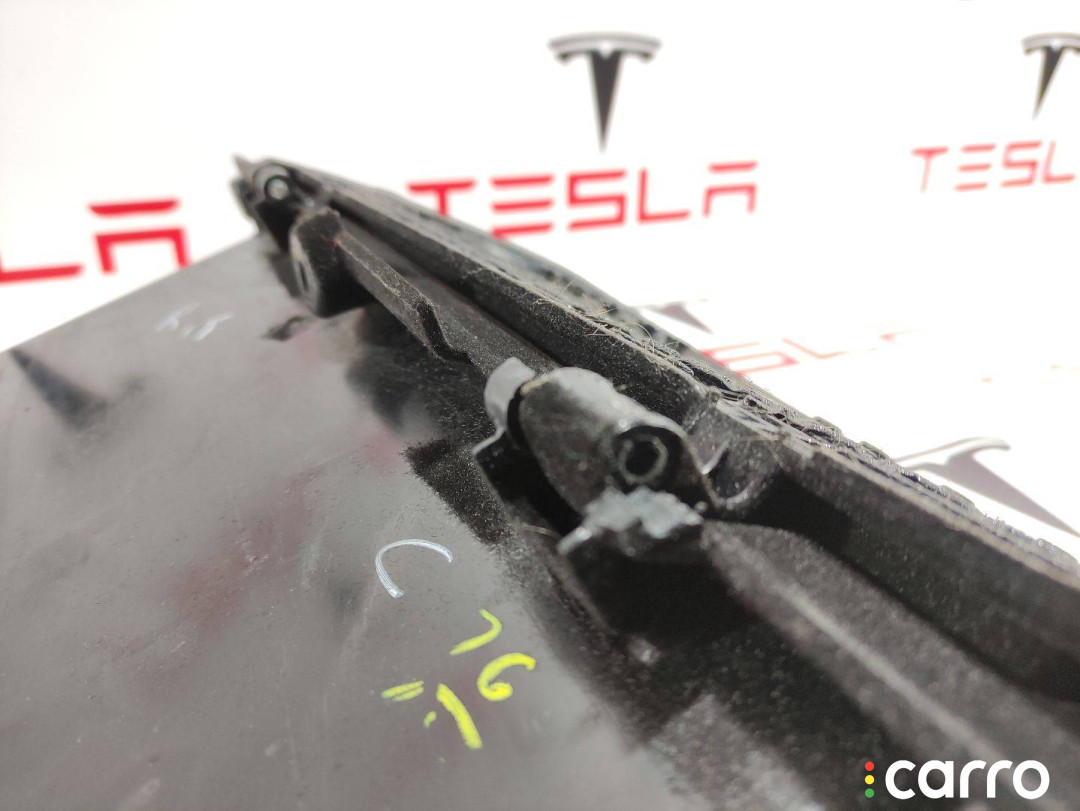 1003327-09-L Бардачок Tesla Model S 2015г. - фото №3