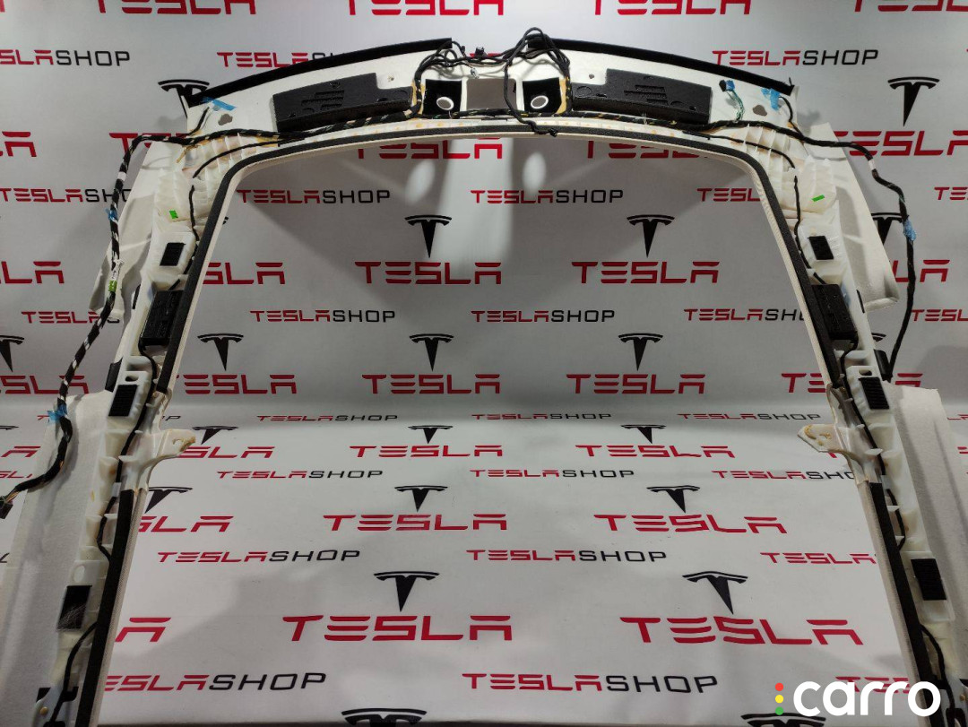 1037523-01-M, 1045932-S0-B Обшивка потолка Tesla Model S 2015г. - фото №4