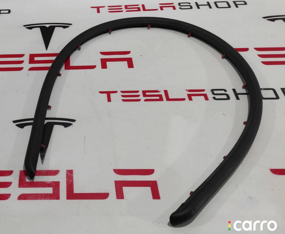 1009153-00-A уплотнитель капота Tesla Model S 2015г. - фото №1