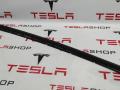 1072079-90-D, 1073246-90-B, 1073246-S0-B уплотнитель задний левый Tesla Model X 2017г. - фото №2