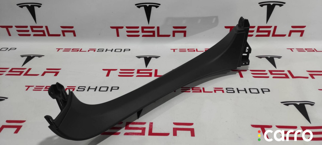 1037902-00-E, 1037903-00-E, 1037903-50-E Накладка крышки багажника Tesla Model X 2017г. - фото №2