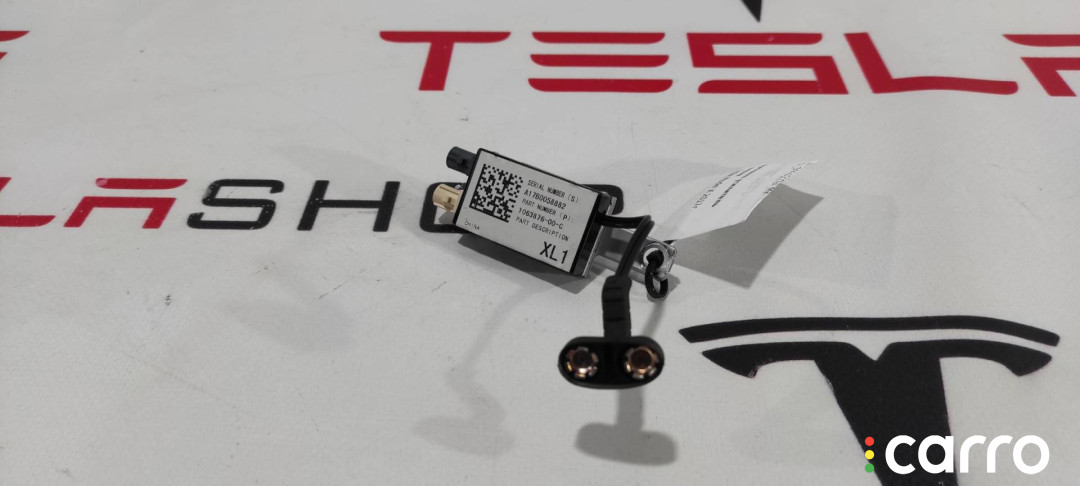 1063876-00-C усилитель антенны Tesla Model X 2017г. - фото №1