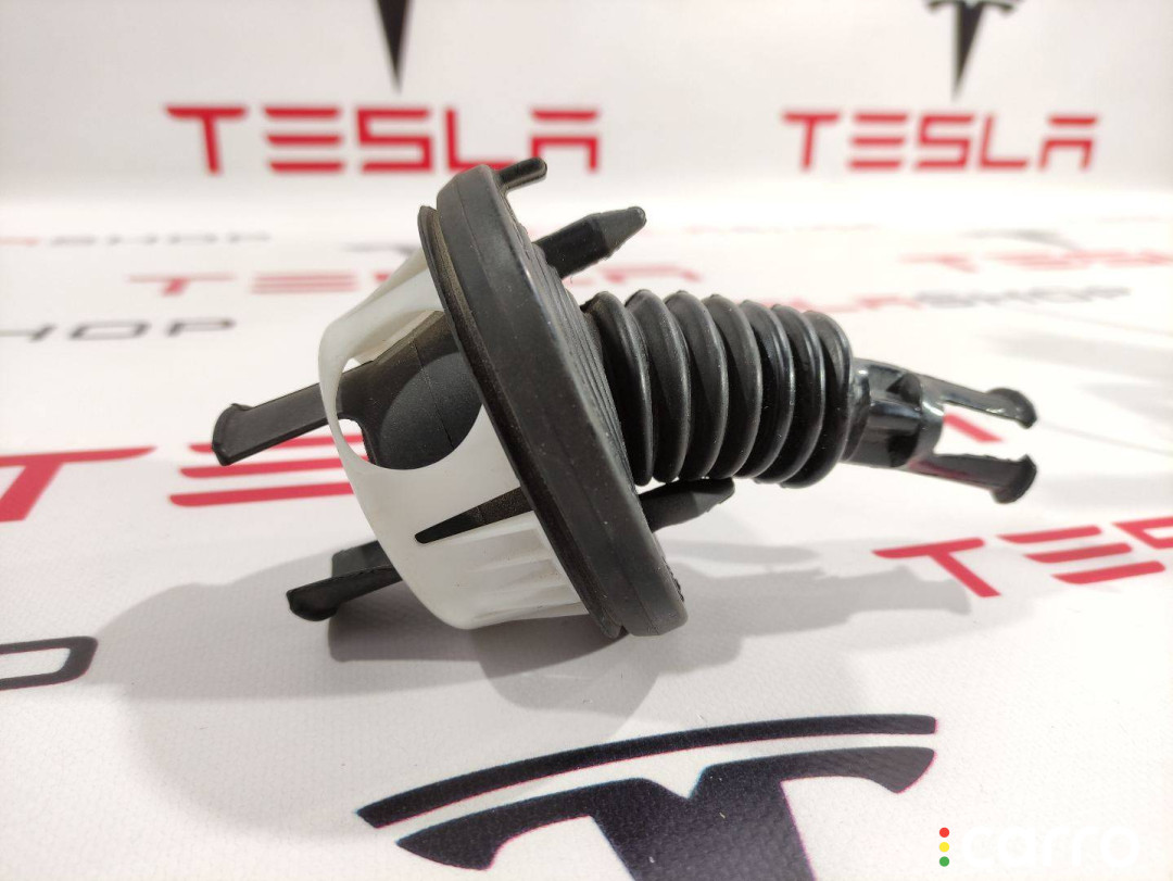 1067964-01-F, 1109276-00-D кожух электрических разъемов Tesla Model 3 2019г. - фото №1
