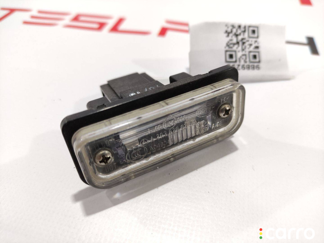A2038200256, 1034341-00-B Подсветка номера Tesla Model S 2015г. - фото №1