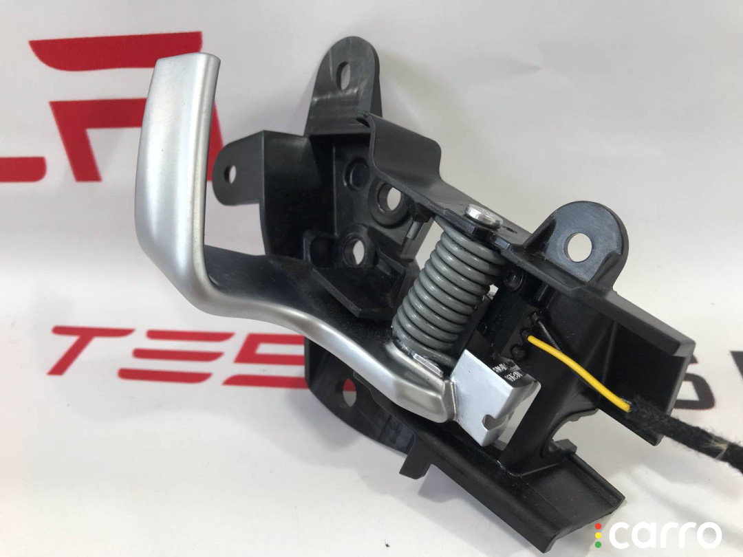 1008433-00-E, 1007940-00-G ручка внутренняя двери передней правой Tesla Model S 2017г. - фото №2