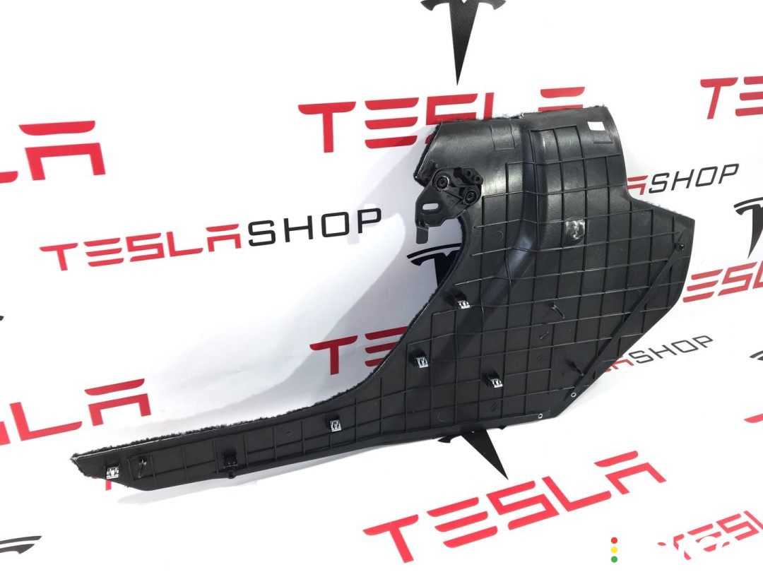 1008247-00-I Накладка центральной консоли Tesla Model S 2017г. - фото №3