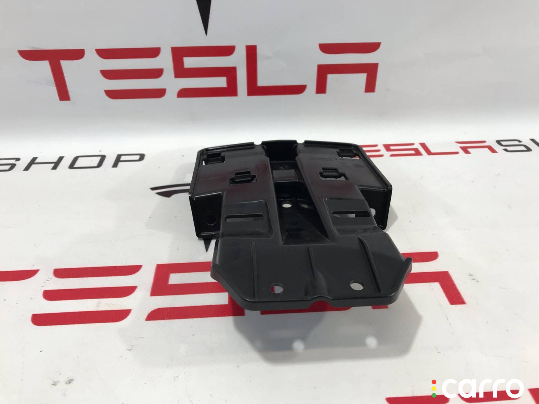 1056284-00-B Кронштейн Tesla Model S 2017г. - фото №1