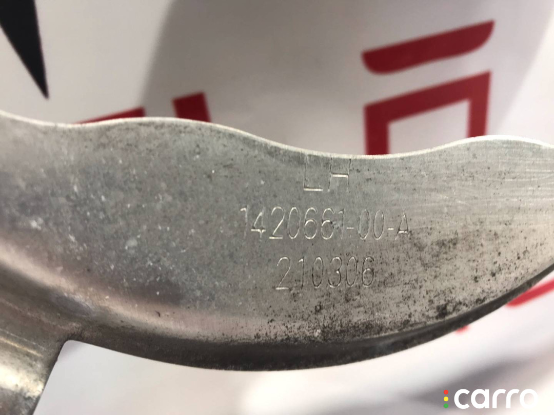 1420661-00-B Кожух тормозного диска Tesla Model S 2-й рест 2021г. - фото №4