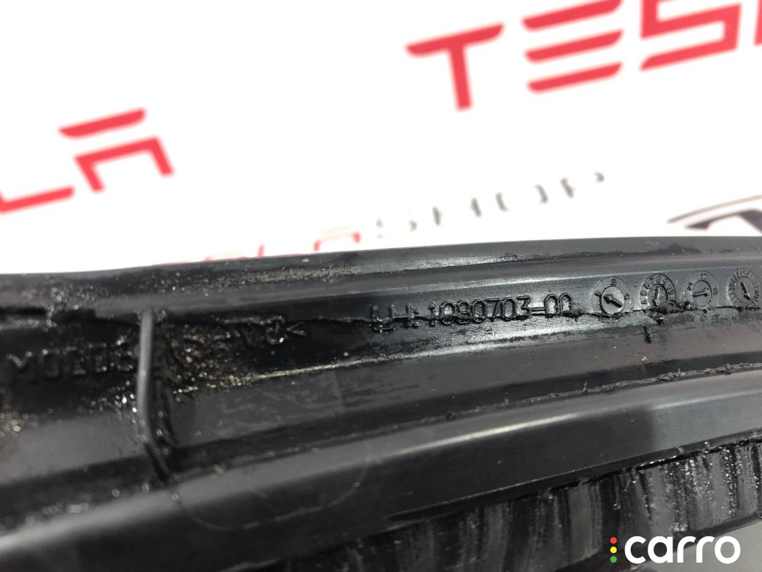 1098757-00-G, 1080703-00-G Форточка в заднее крыло Tesla Model 3 2018г. - фото №3