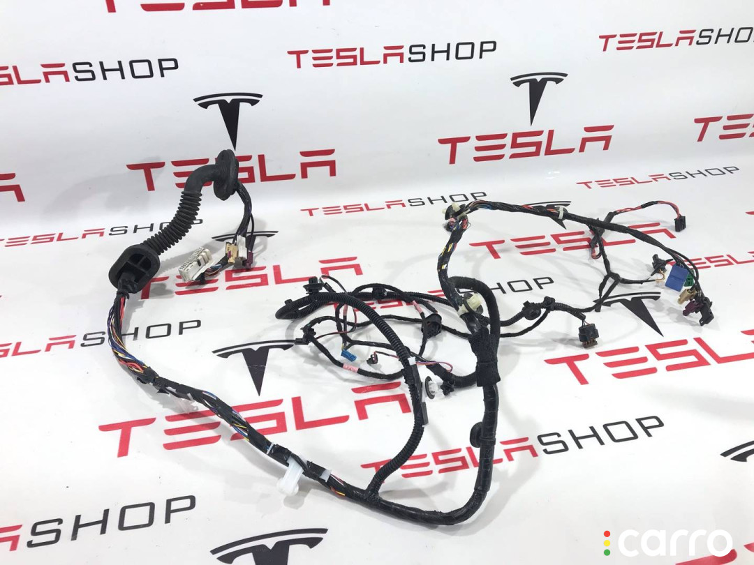 1067957-00-F Электропроводка двери Tesla Model 3 2018г. - фото №1