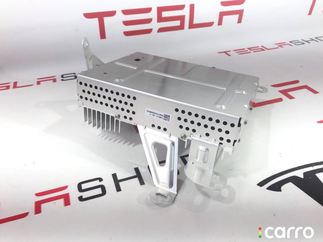 1490471-00-C Усилитель музыкальный Tesla Model S 2-й рест 2021г. - фото №1