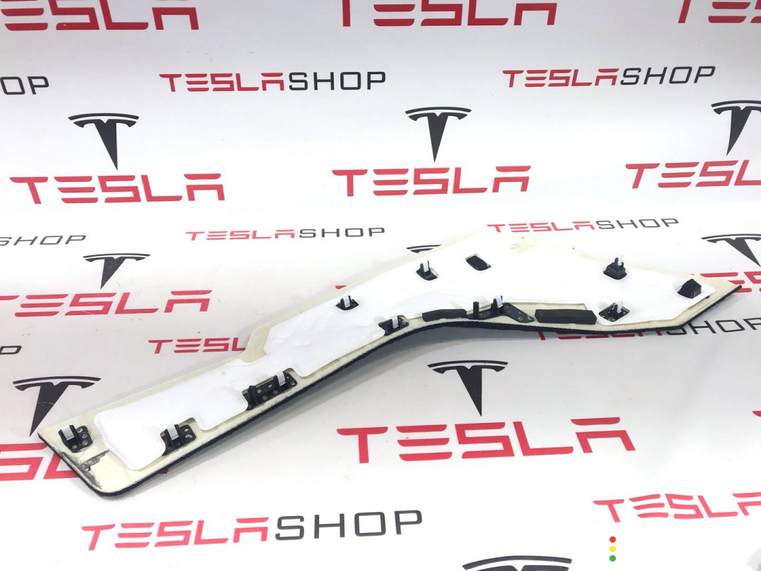 1564492-00-C Накладка центральной консоли Tesla Model S 2-й рест 2021г. - фото №3